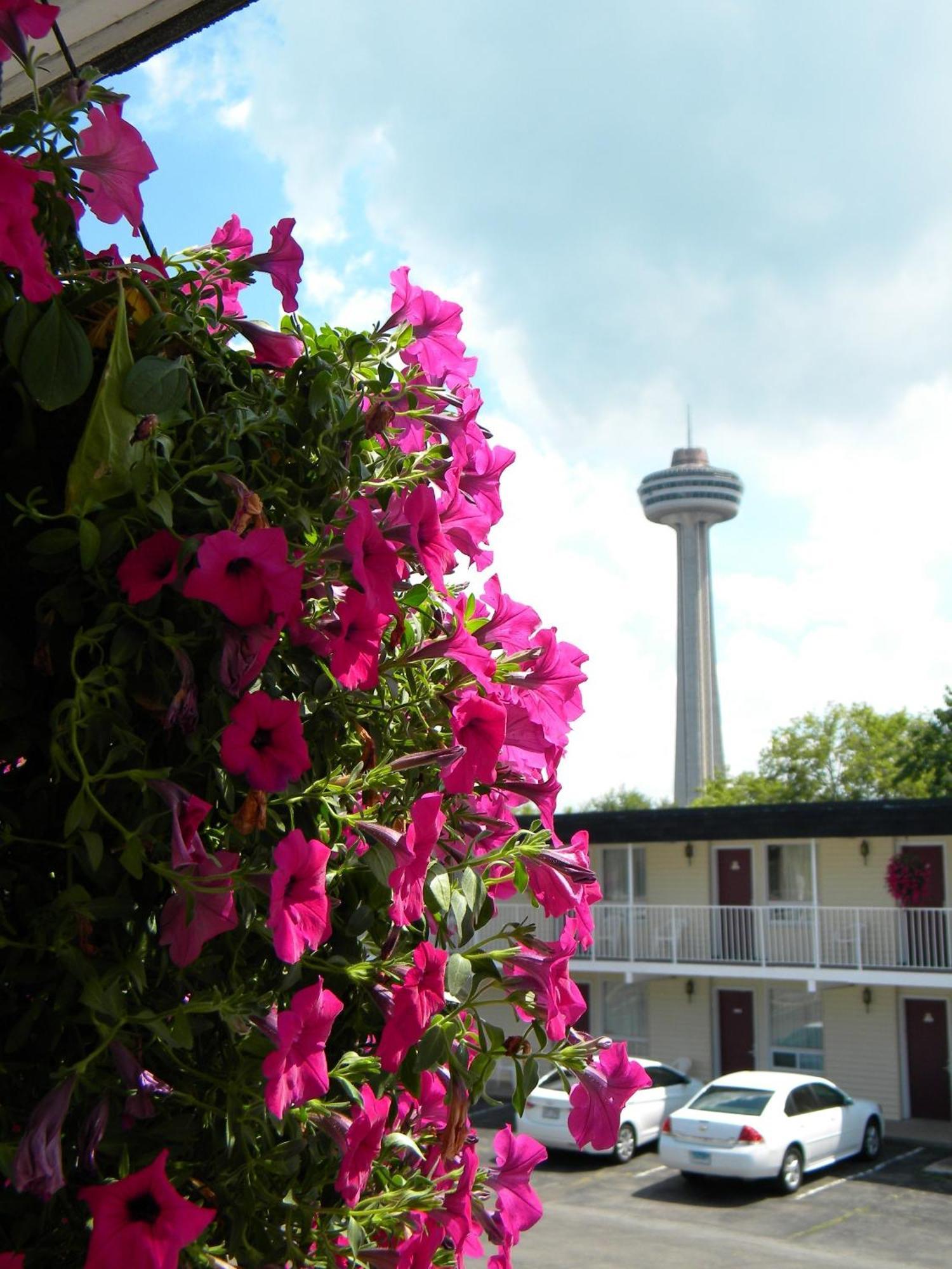 Fairway Inn By The Falls Niagara Falls Zewnętrze zdjęcie