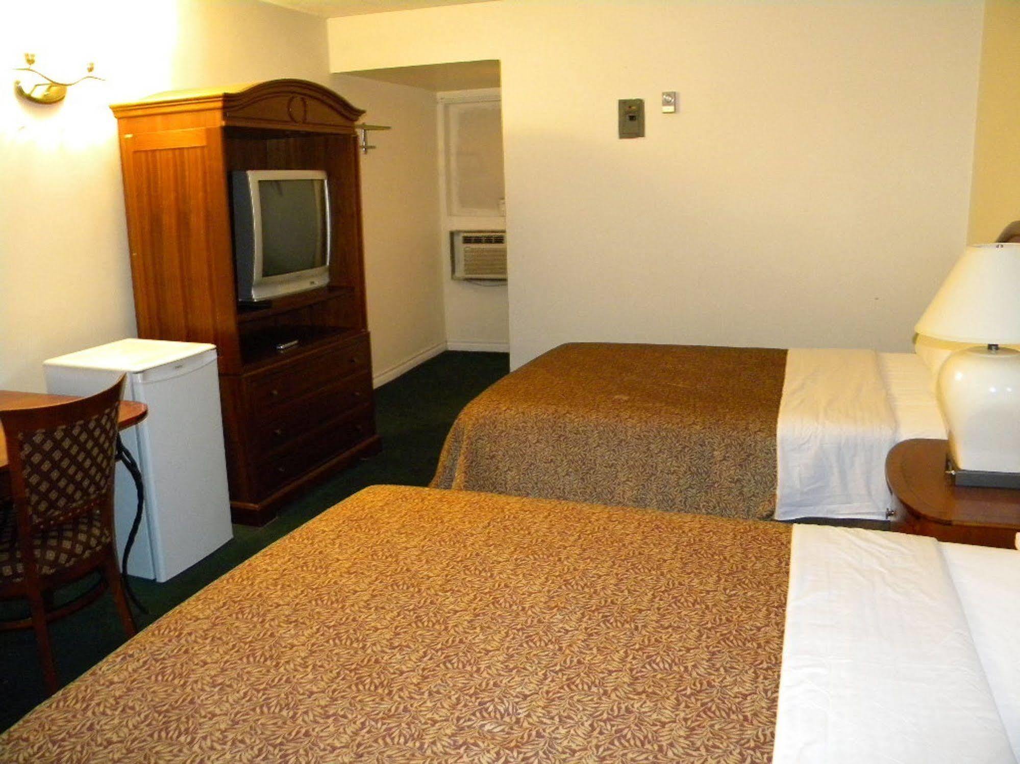 Fairway Inn By The Falls Niagara Falls Zewnętrze zdjęcie